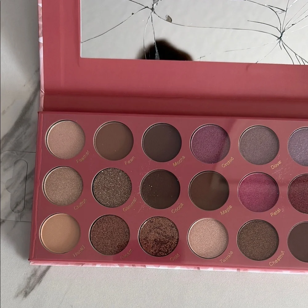 Luminous Legends Eyeshadow Palette - Pink and Gold new but mirror cracked